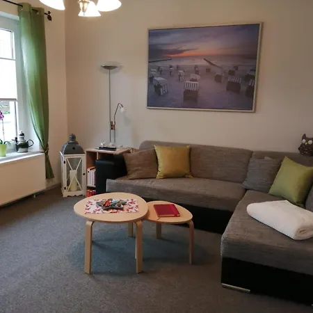 Admiral Apartment *
